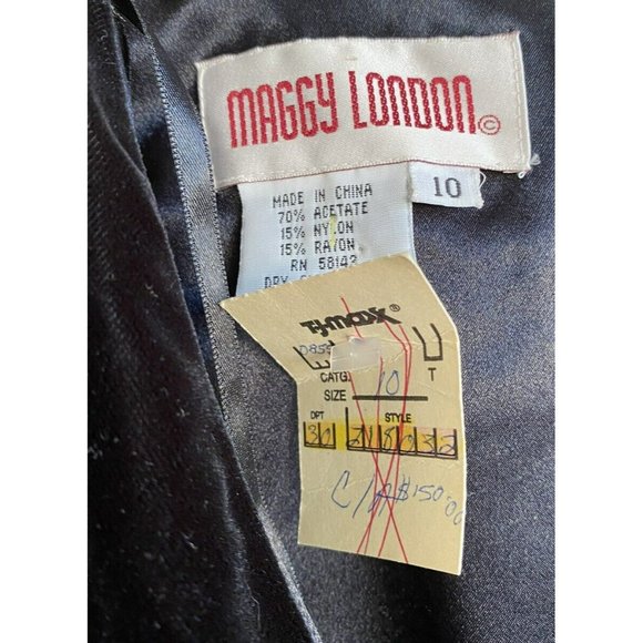 COPY - Vintage Maggy London Dress Size 10 Black Velvet Asian Inspired Long Slee… - Picture 5 of 10